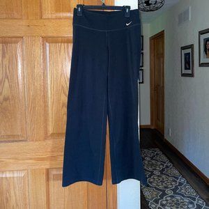 Nike sz M Dri-Fit Yoga Stretchy Flare Pants Black Knit Lounge